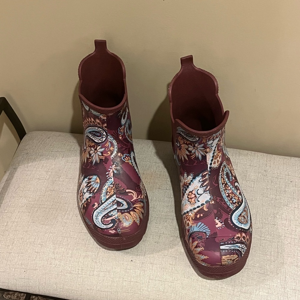 Vera Bradley Maroon Paisley Rain Boots